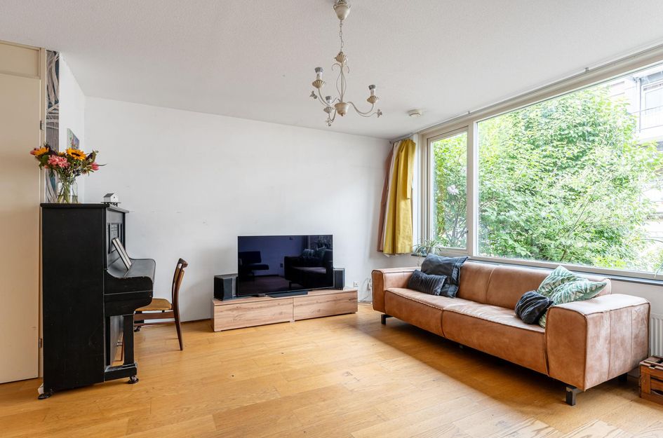 Zestienhovenstraat 21