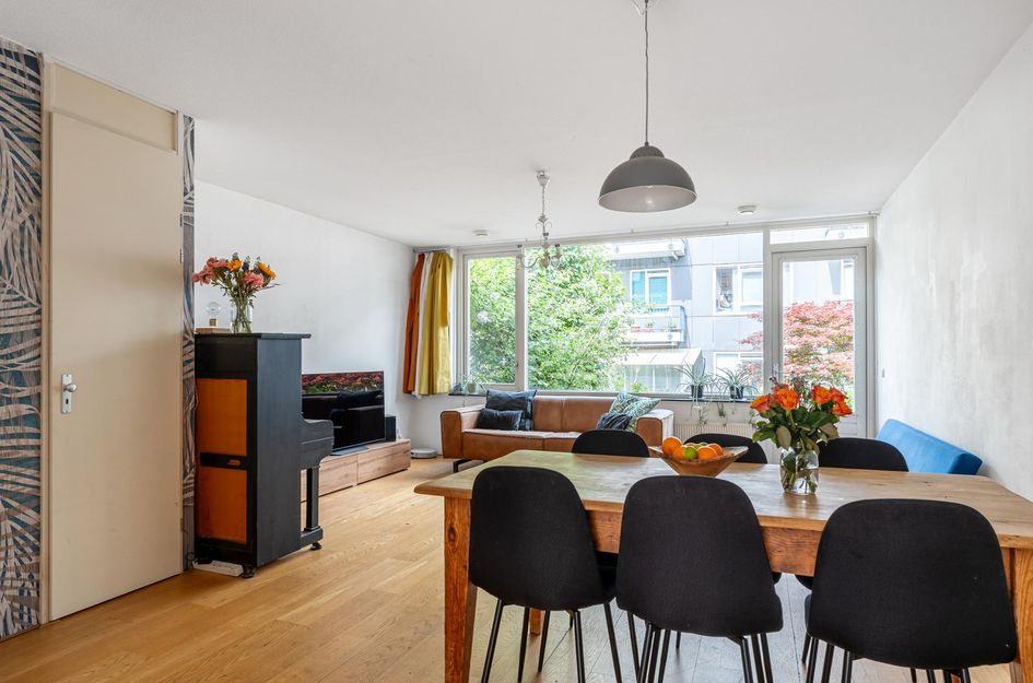 Zestienhovenstraat 21