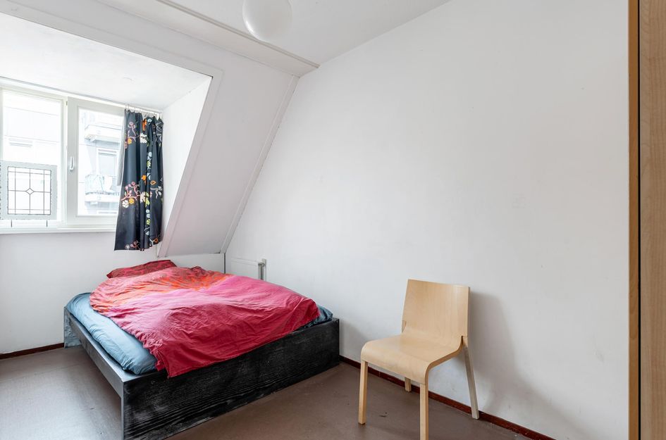 Zestienhovenstraat 21