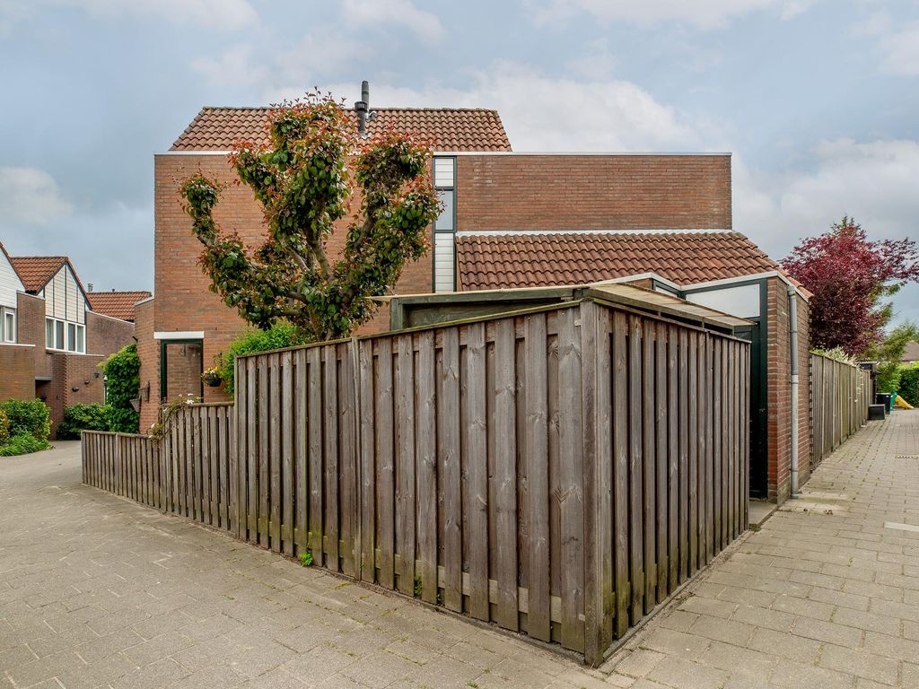 Esdoornlaan 26, BERKEL EN RODENRIJS