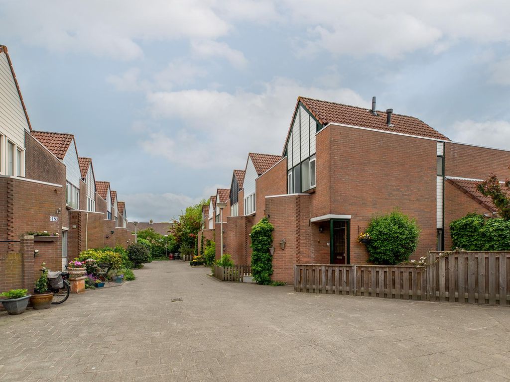 Esdoornlaan 26, BERKEL EN RODENRIJS