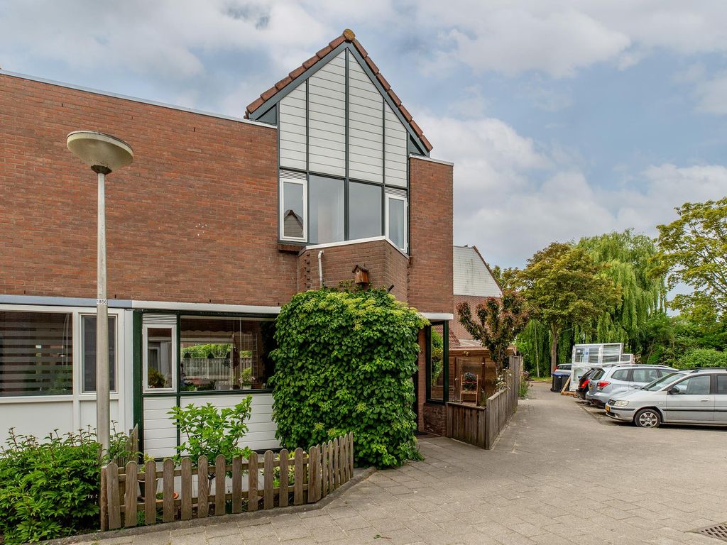 Esdoornlaan 26, BERKEL EN RODENRIJS