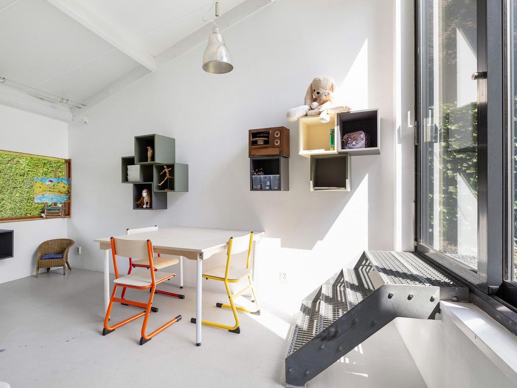 Nico van der Valkweg 2, ROTTERDAM