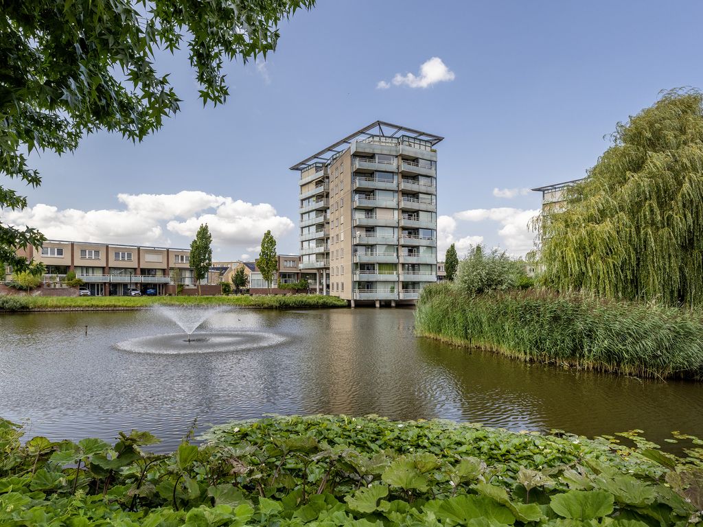 Joop den Uyllaan 11, SCHIEDAM