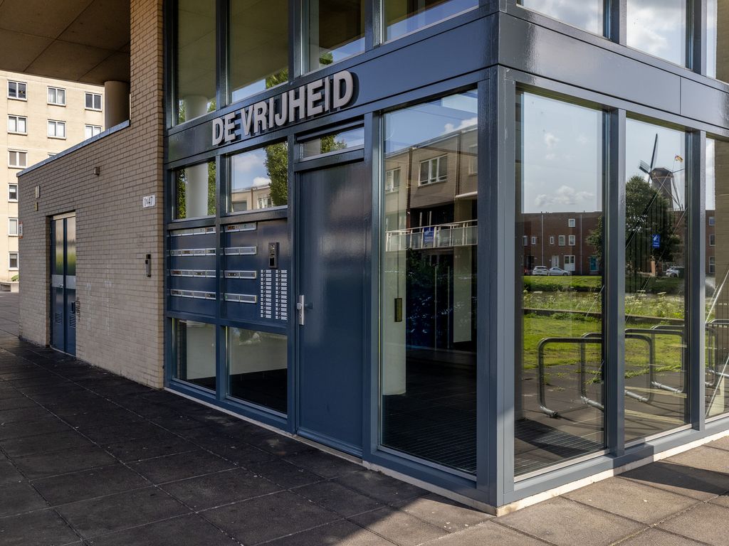 Joop den Uyllaan 11, SCHIEDAM