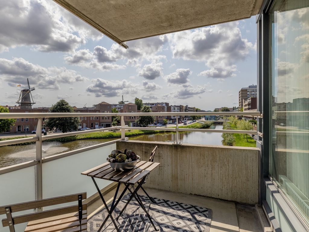 Joop den Uyllaan 11, SCHIEDAM