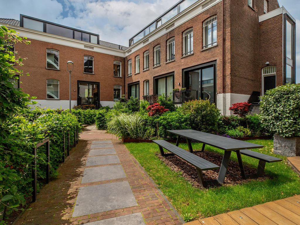 Vrouwe Justitiahof 11, ROTTERDAM
