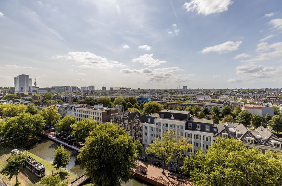 Kruisplein 746