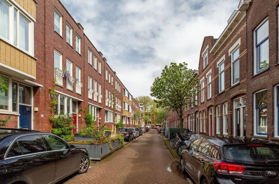 Zestienhovenstraat 25