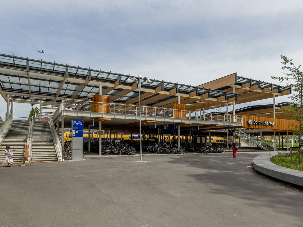 Nassauplantsoen 1, DORDRECHT