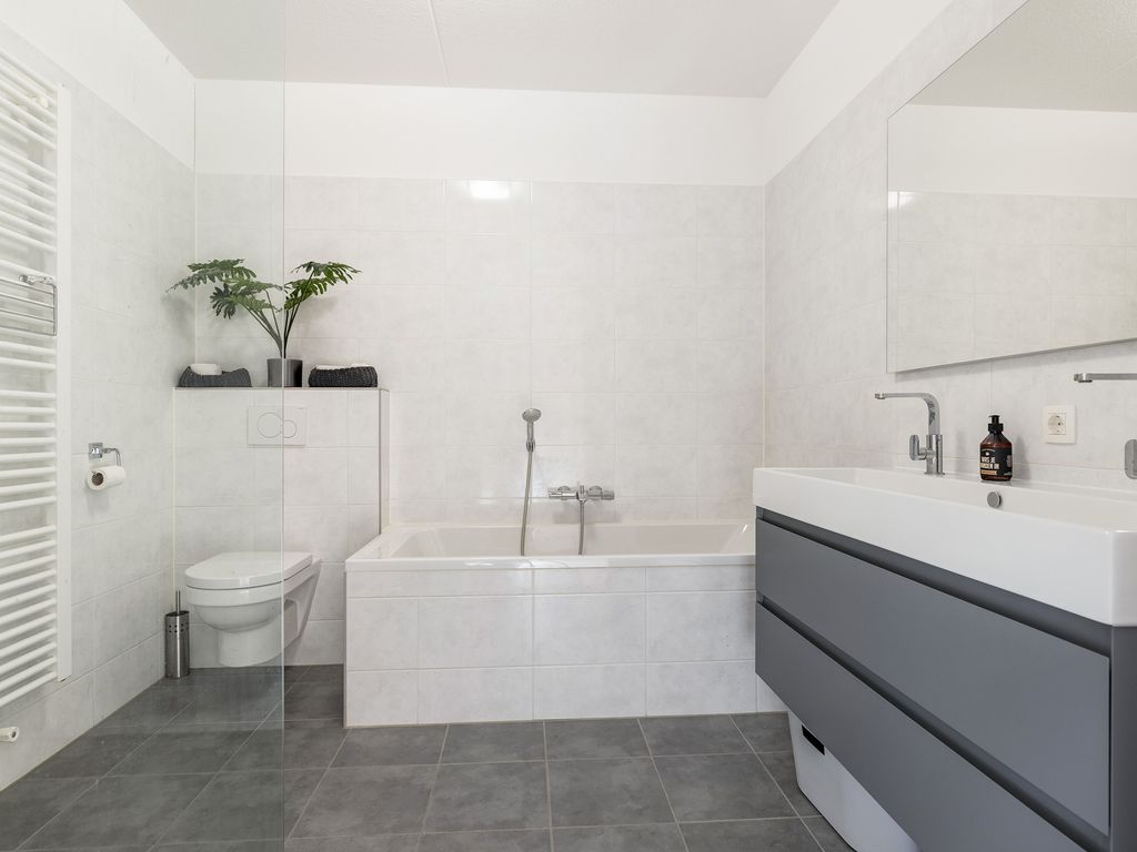 Chris Bennekerslaan 29J, ROTTERDAM