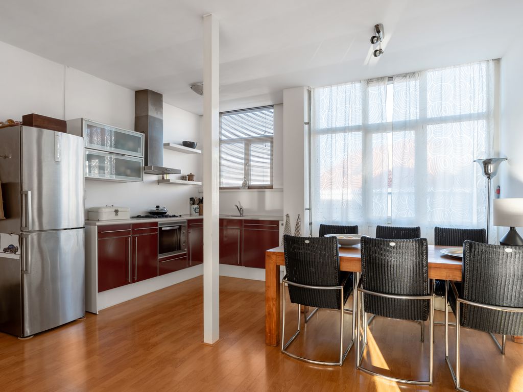 Bergweg 145B, ROTTERDAM