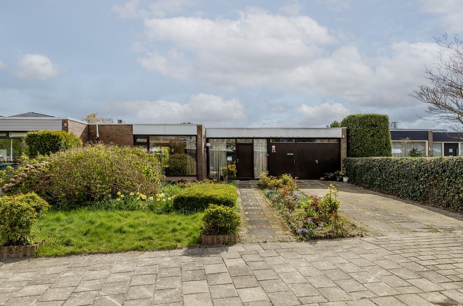 P C Boutenssingel 28