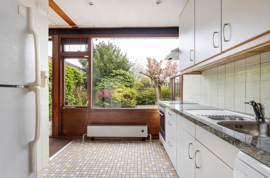 P C Boutenssingel 28