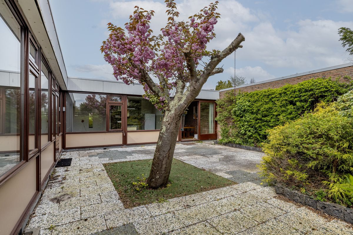 P C Boutenssingel 28