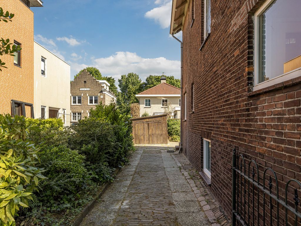 Overschiese Kleiweg 675, ROTTERDAM