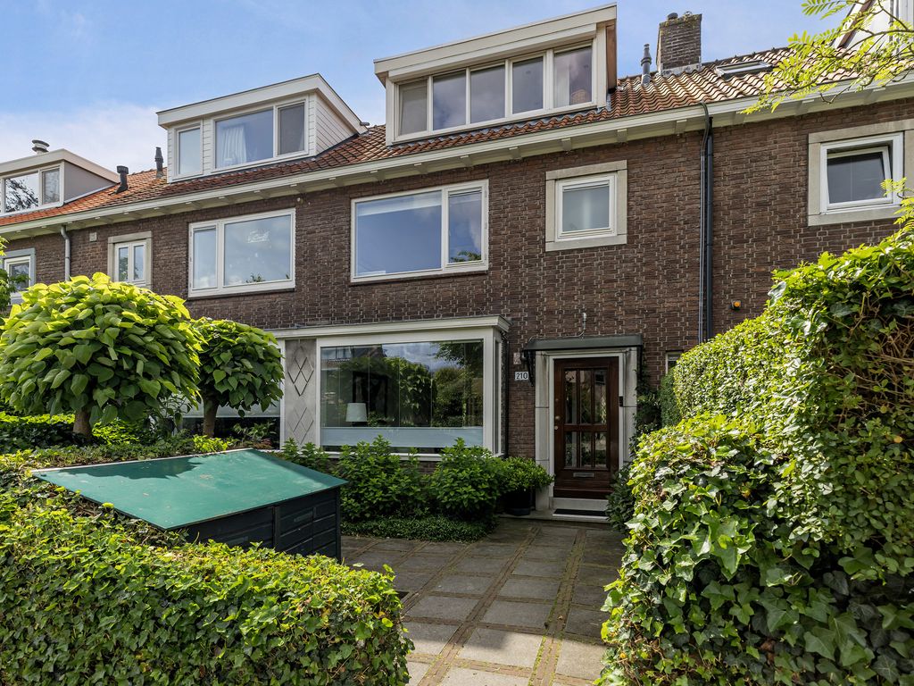 Burgemeester Le Fèvre de Montignylaan 210, ROTTERDAM