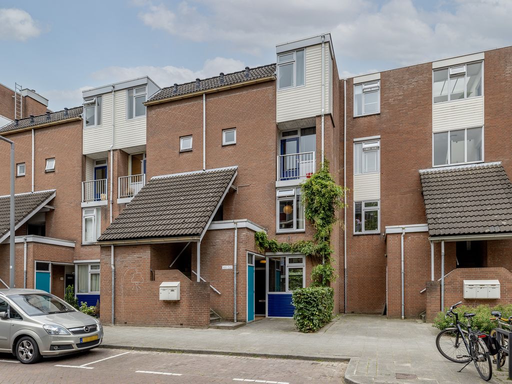 Meester Marrestraat 52, ROTTERDAM