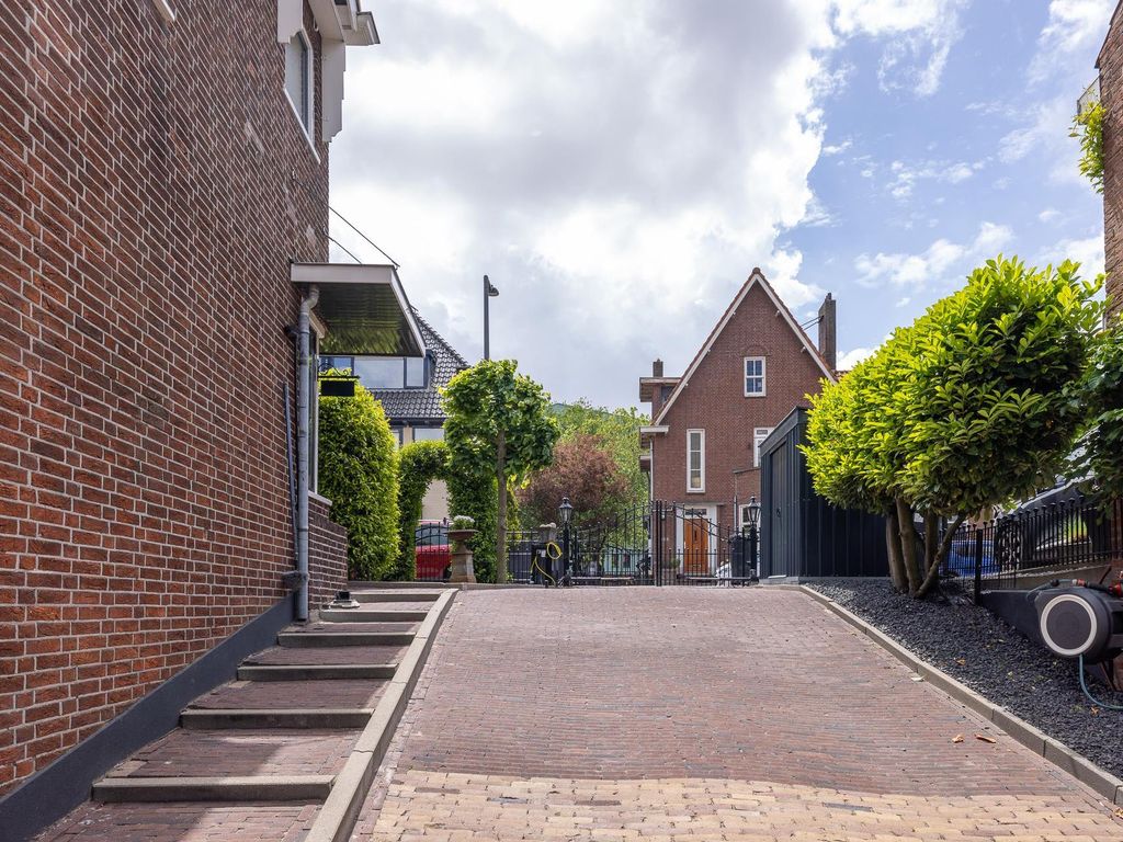Zestienhovensekade 509, ROTTERDAM