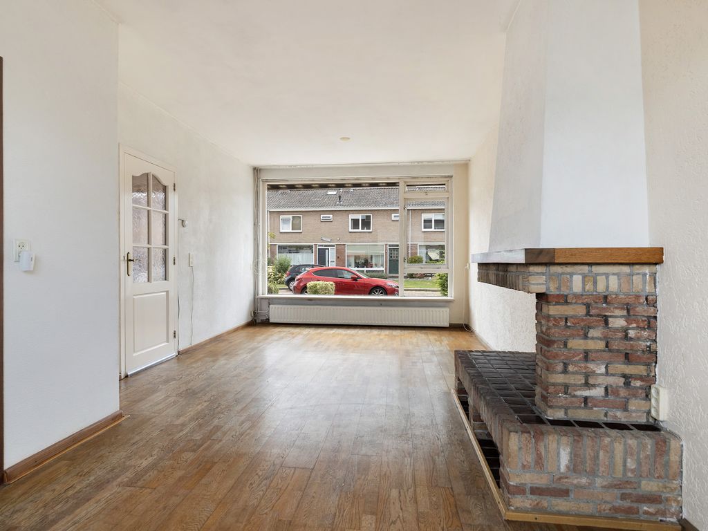 Jhr. van de Wall Repelaerstraat 5, DORDRECHT
