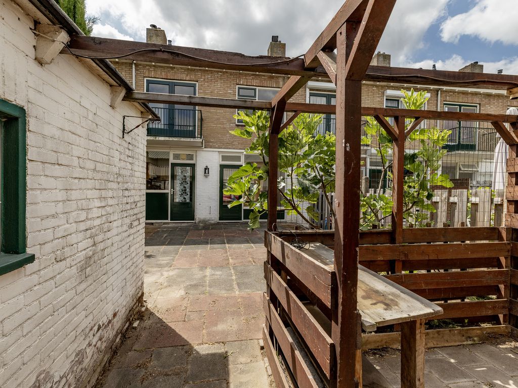 Jhr. van de Wall Repelaerstraat 5, DORDRECHT
