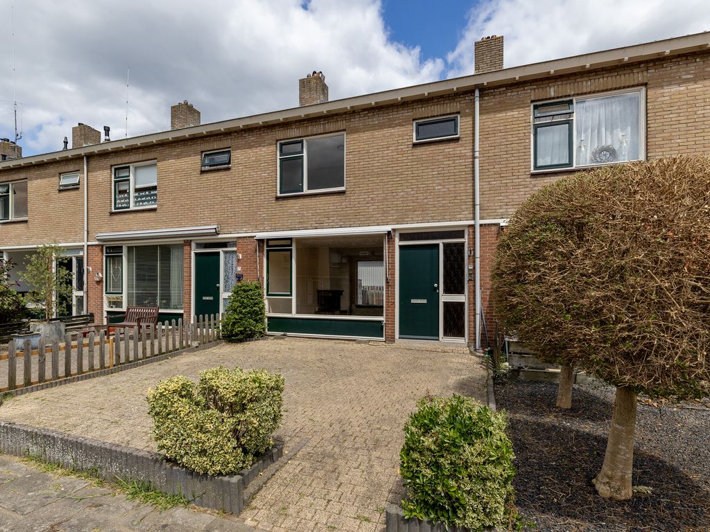 Jhr. van de Wall Repelaerstraat 5, DORDRECHT