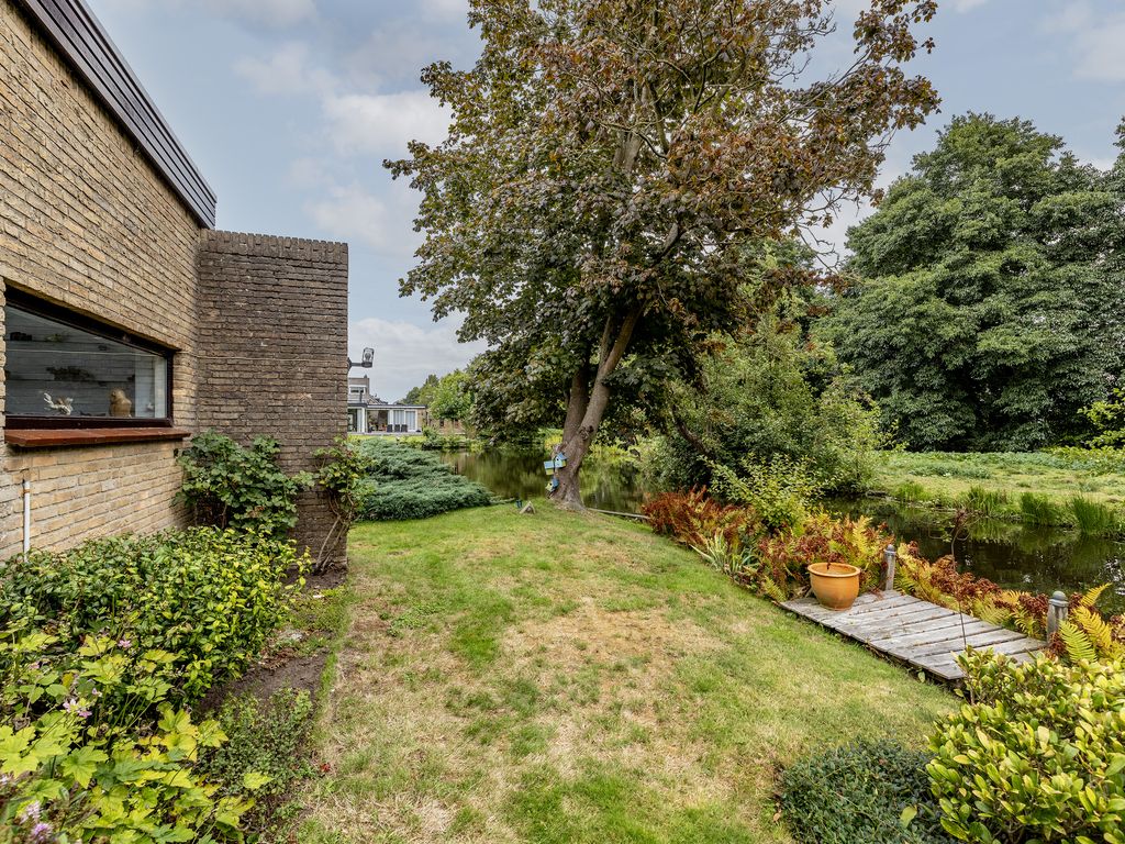 Lansing 36, KRIMPEN AAN DEN IJSSEL