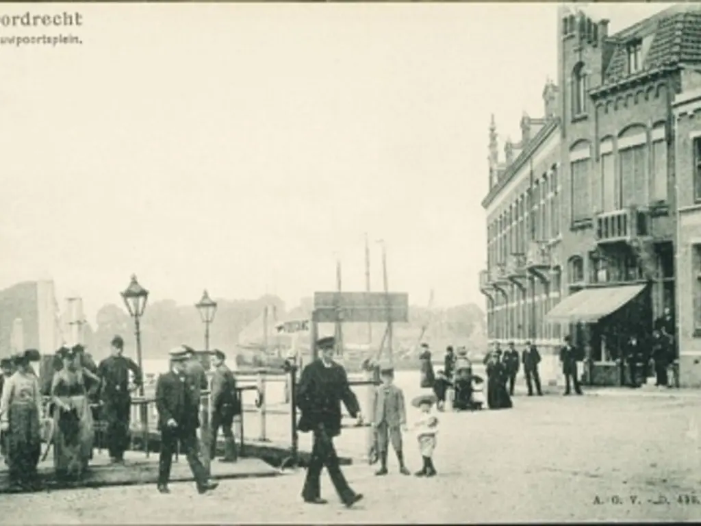 Blauwpoortsplein 10, DORDRECHT