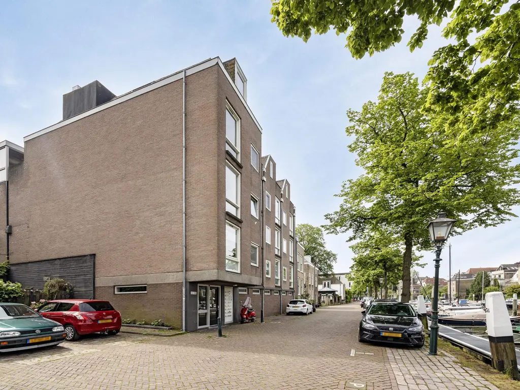 Taankade 74, DORDRECHT