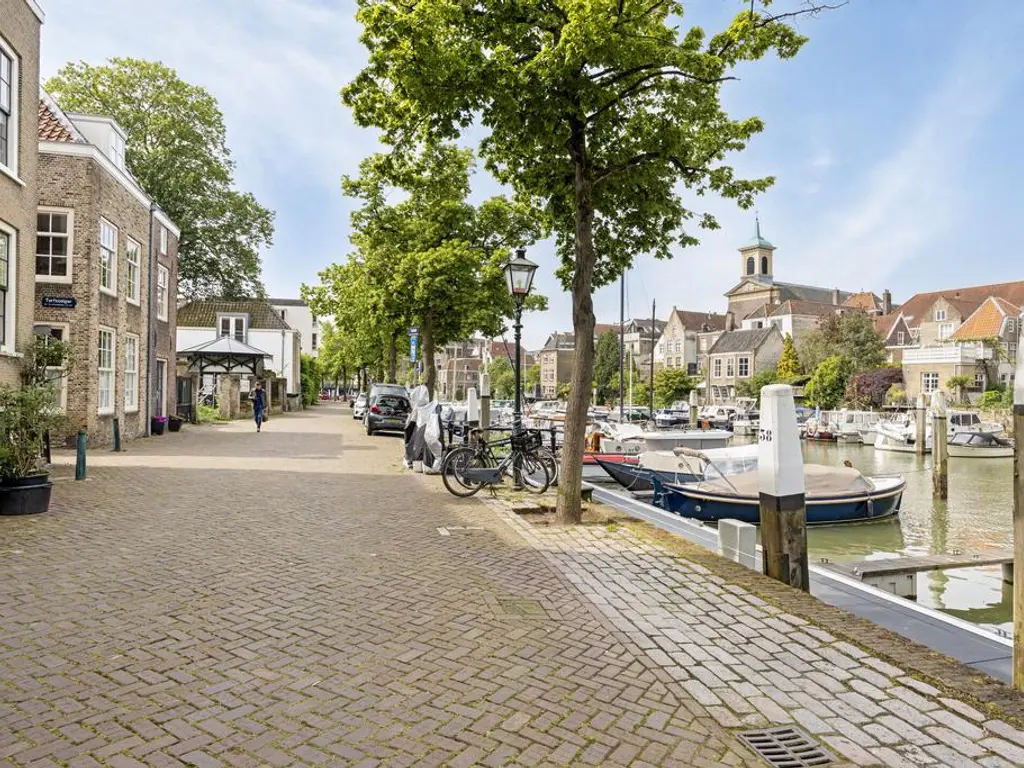 Taankade 74, DORDRECHT