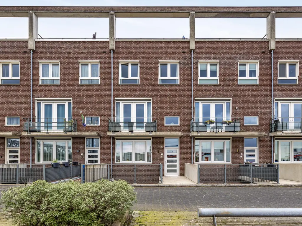 Maasboulevard 8, ZWIJNDRECHT