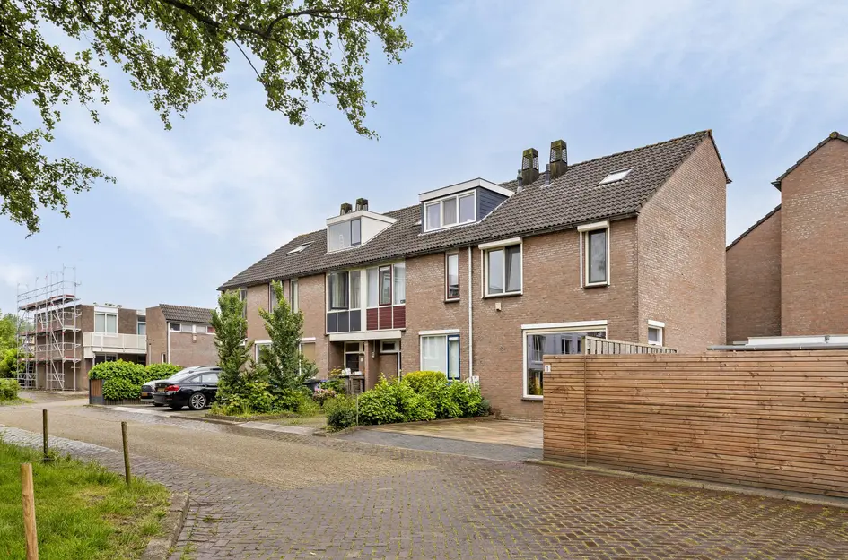 Holwardastraat 1