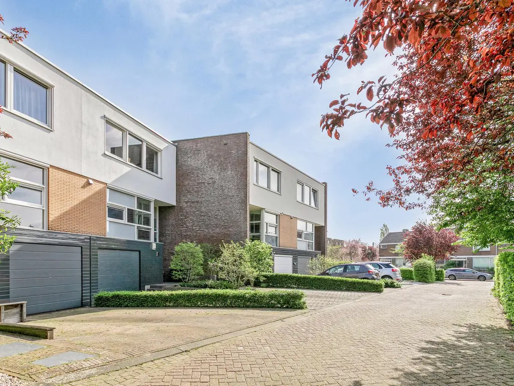 Hyacinthstraat 11, ZWIJNDRECHT