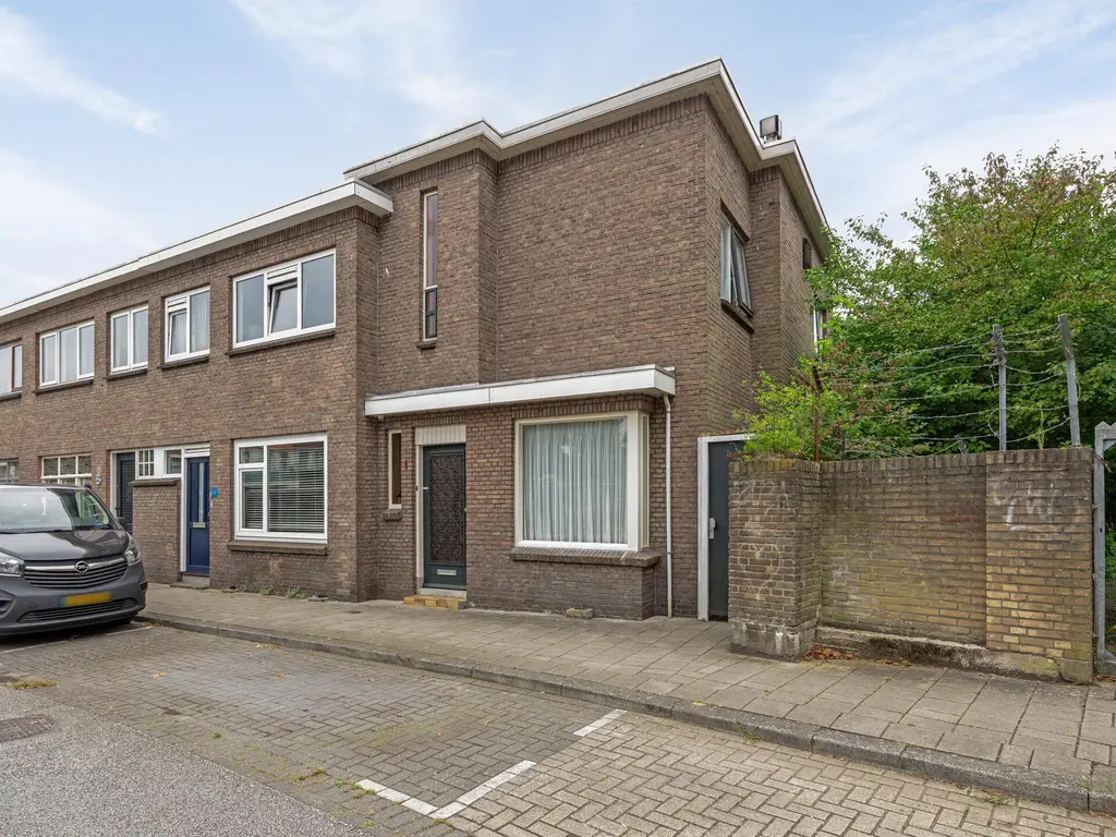 Betje Wolffstraat 1, DORDRECHT