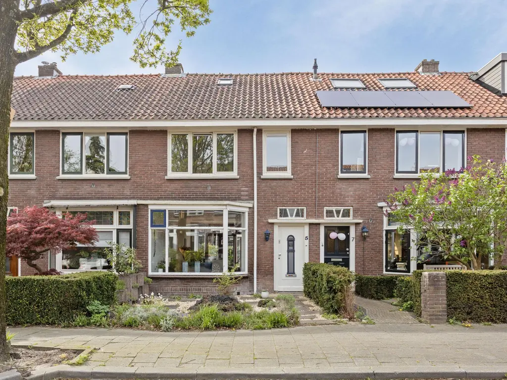 Charlotte de Bourbonstraat 5, ZWIJNDRECHT