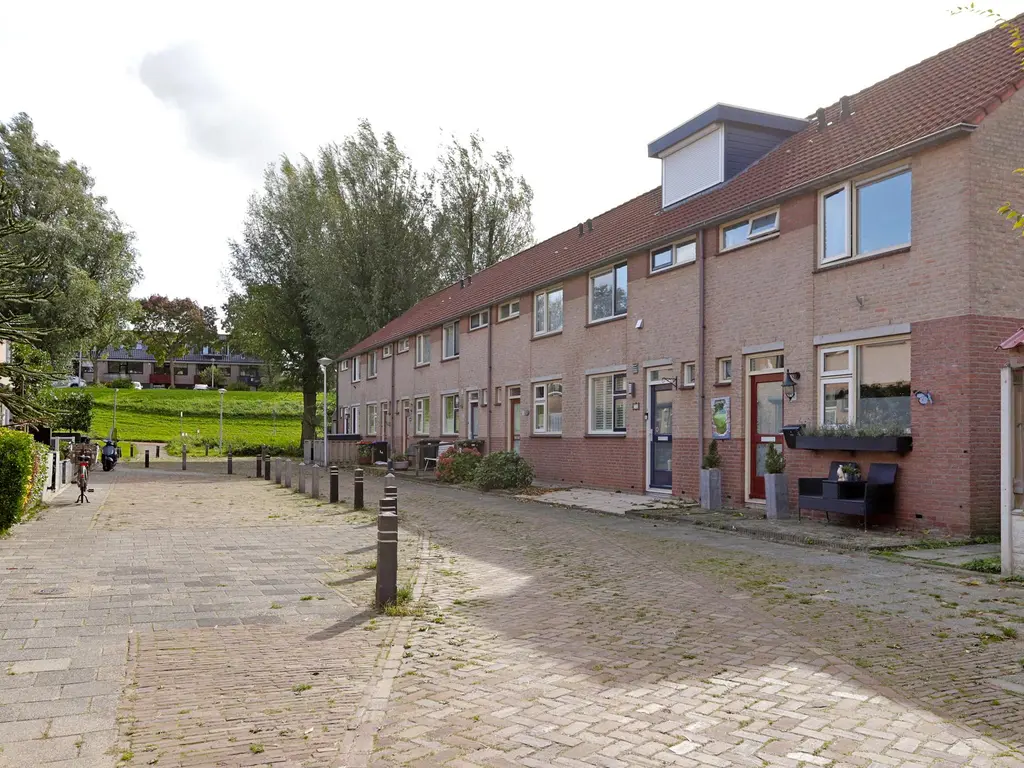 Jan Adriaansz. Leeghwaterstraat 8, ZWIJNDRECHT