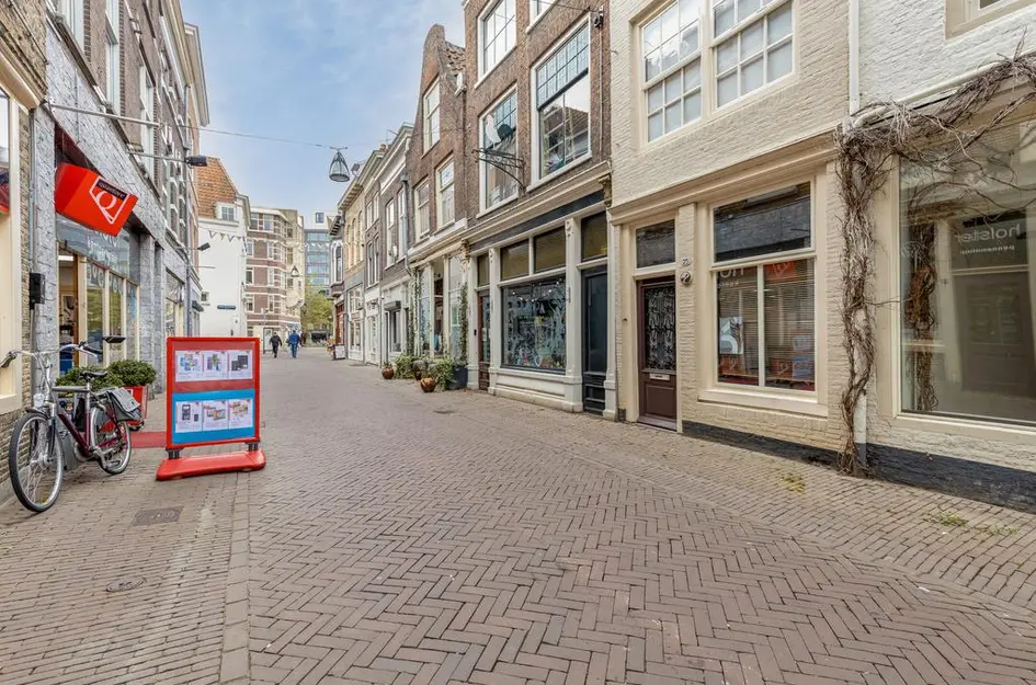 Grote Spuistraat 23