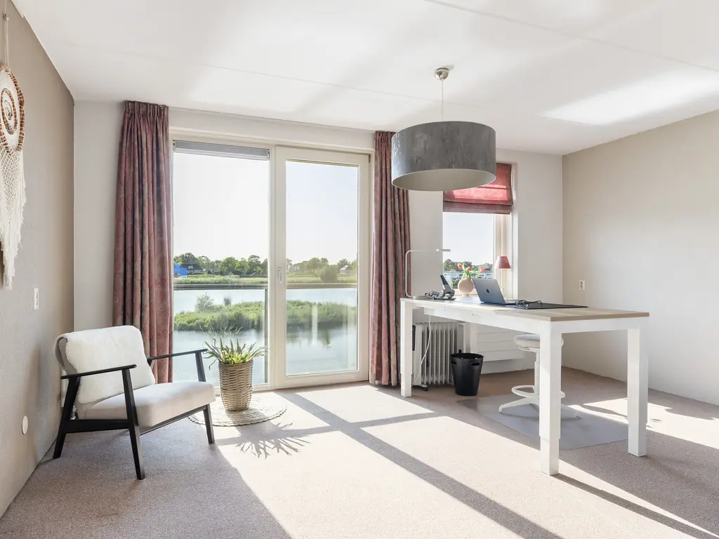 Van Hobokenhaven 15, BARENDRECHT