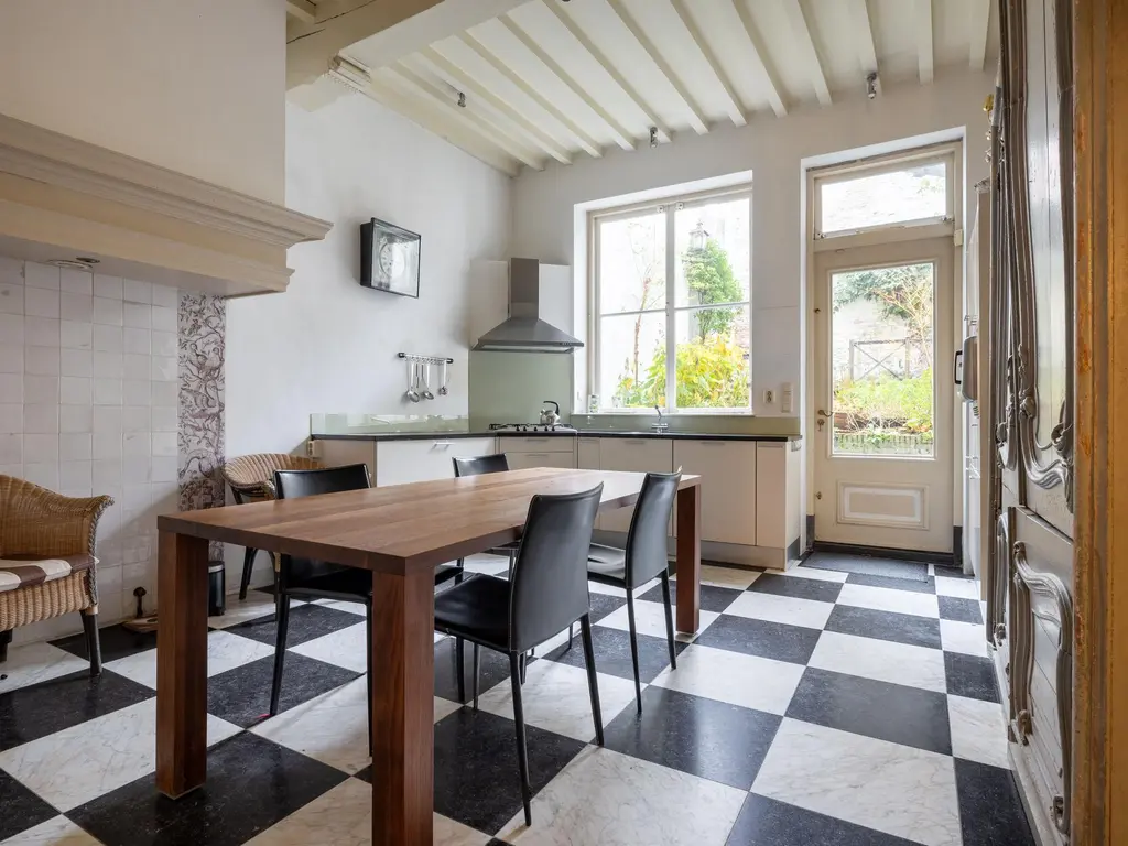 Wijnstraat 85, DORDRECHT