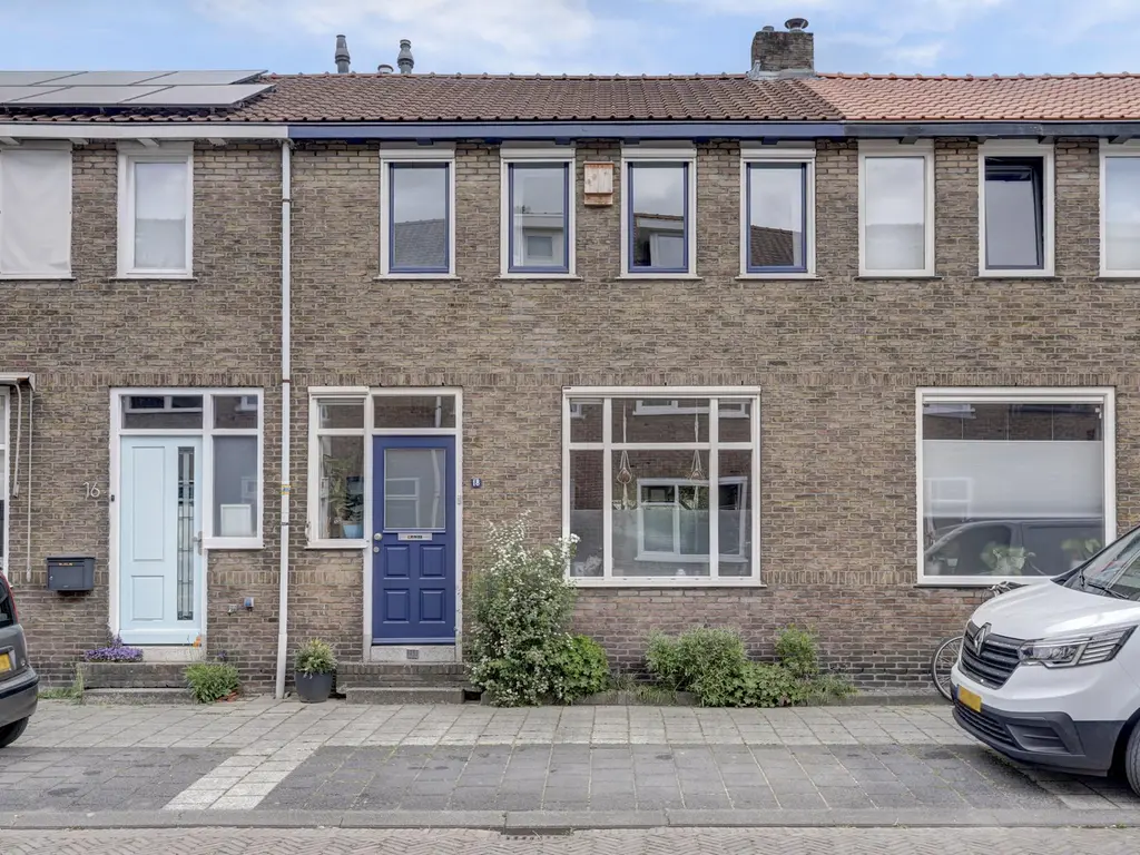 Hoekenessestraat 18, DORDRECHT