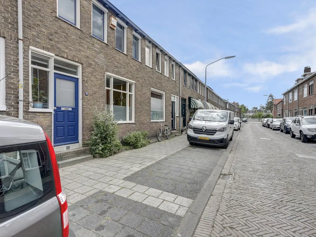 Hoekenessestraat 18, DORDRECHT
