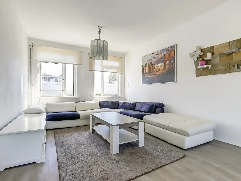 Anna van Burenstraat 46, DORDRECHT