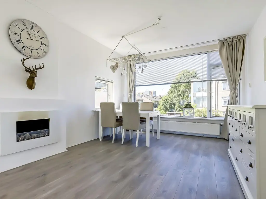 Anna van Burenstraat 46, DORDRECHT