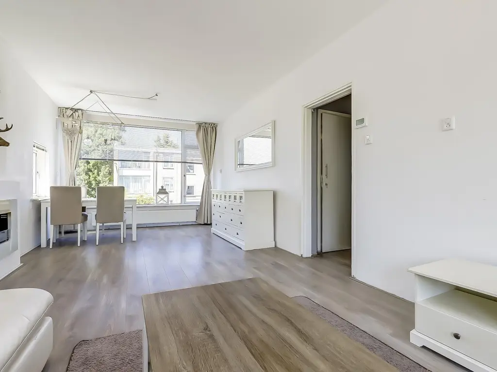 Anna van Burenstraat 46, DORDRECHT