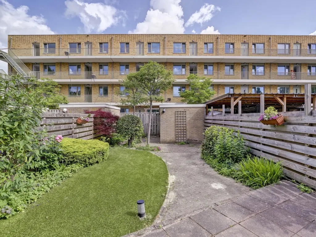 Van der Duyn van Maasdamplantsoen 29, DORDRECHT