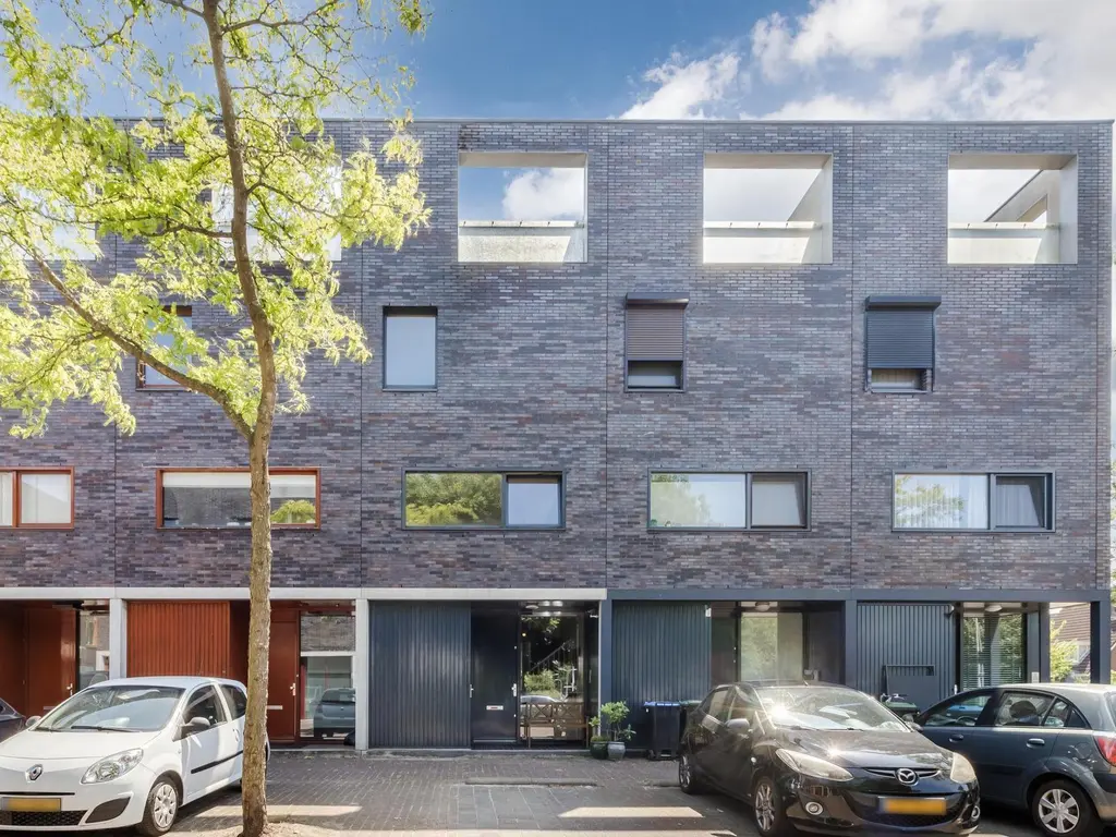 Keizerskroon 6, PAPENDRECHT