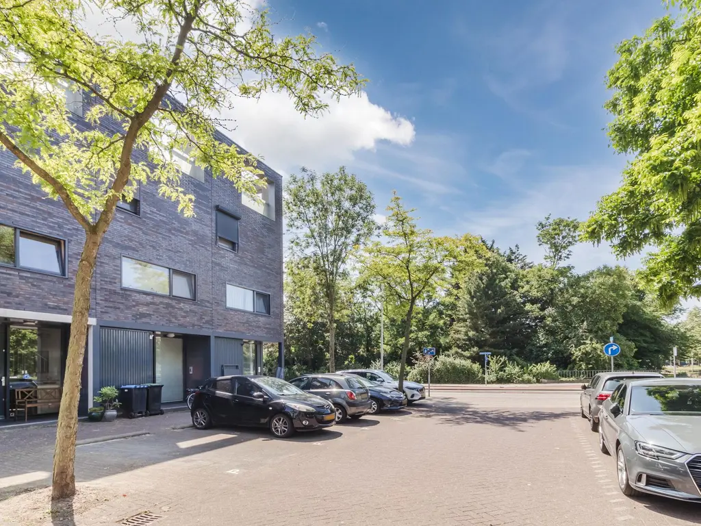 Keizerskroon 6, PAPENDRECHT