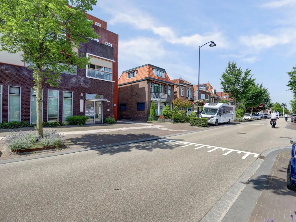 Burgemeester de Bruinelaan 51A, ZWIJNDRECHT