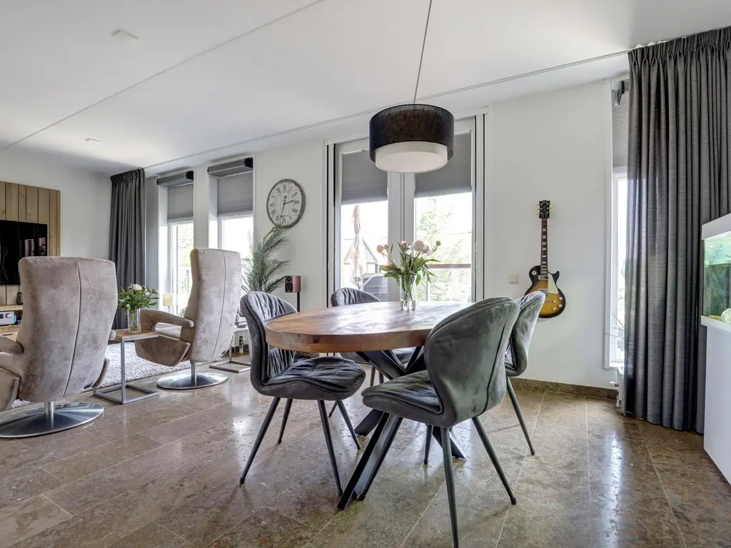 Burgemeester de Bruinelaan 51A, ZWIJNDRECHT
