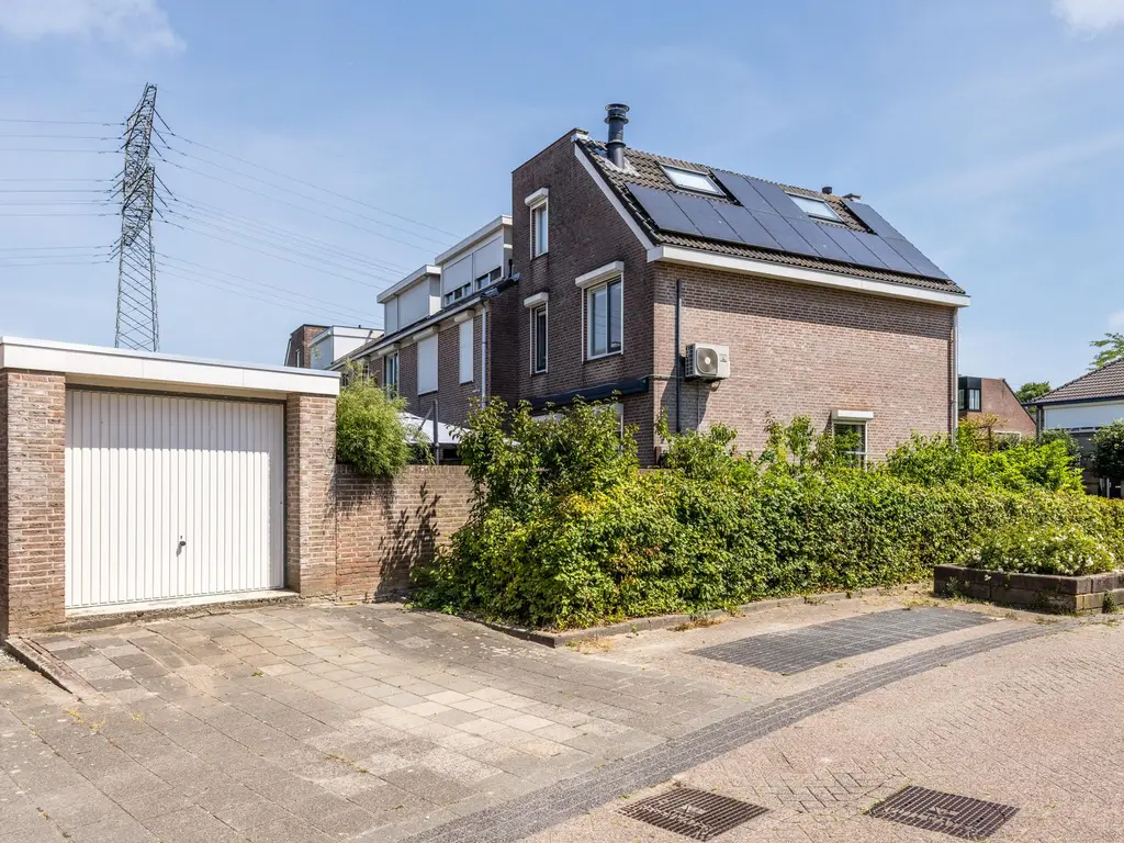 Lisdreef 2, PAPENDRECHT